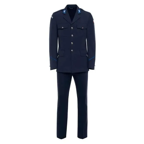 Czy po liceum można iść do policji? Sprawdź swoją drogę do munduru!