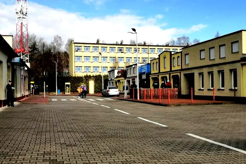 Jak długo trwa nauka w szkole policji? Odpowiadamy na najważniejsze pytania