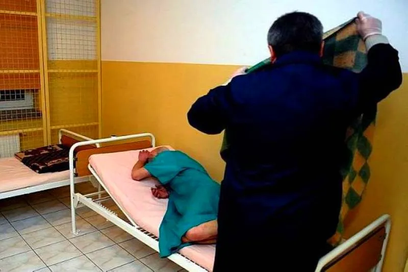 Jak funkcjonuje izba wytrzeźwień – wszystko, co musisz wiedzieć