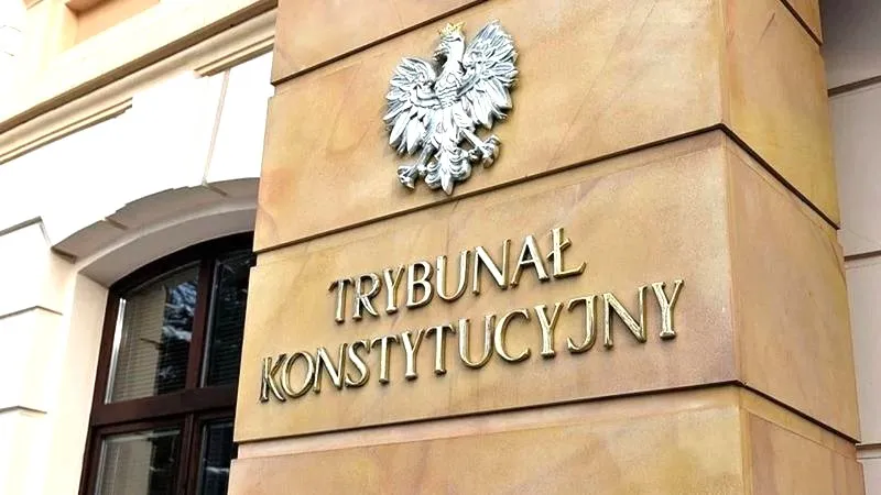 Od kiedy wyrok trybunału konstytucyjnego staje się prawomocny?
