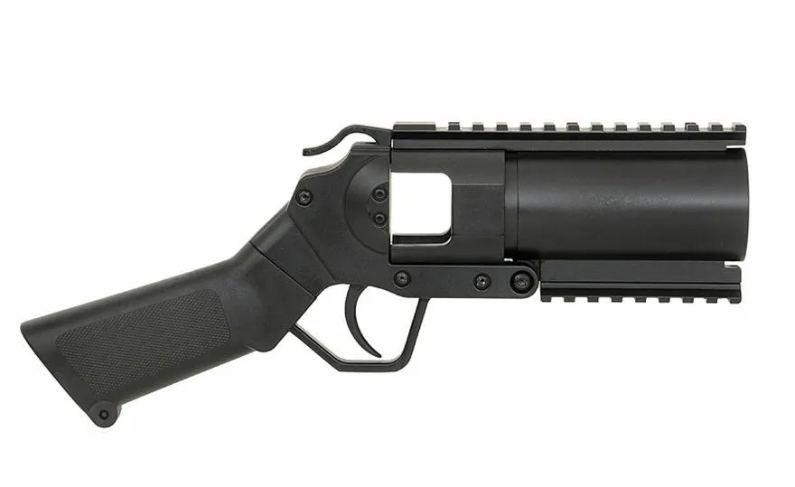 Granatnik w policji