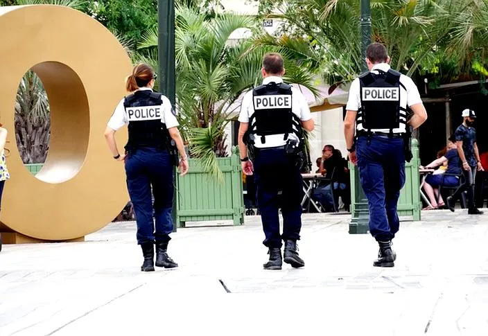 Praca w policji bez matury
