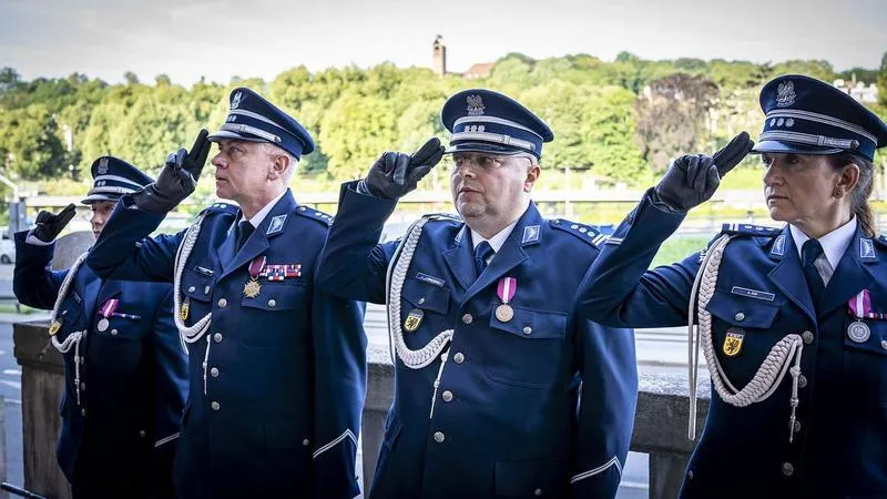 Wsparcie psychologiczne dla policjantów